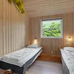 Tatil Evi Amazing In Idestrup With Sauna Bøtø By